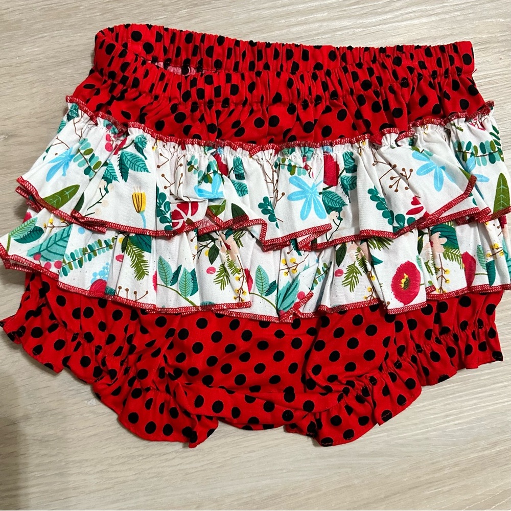 Lil Cactus Ladybug 2 piece bloomer outfit - Picture 5 of 6